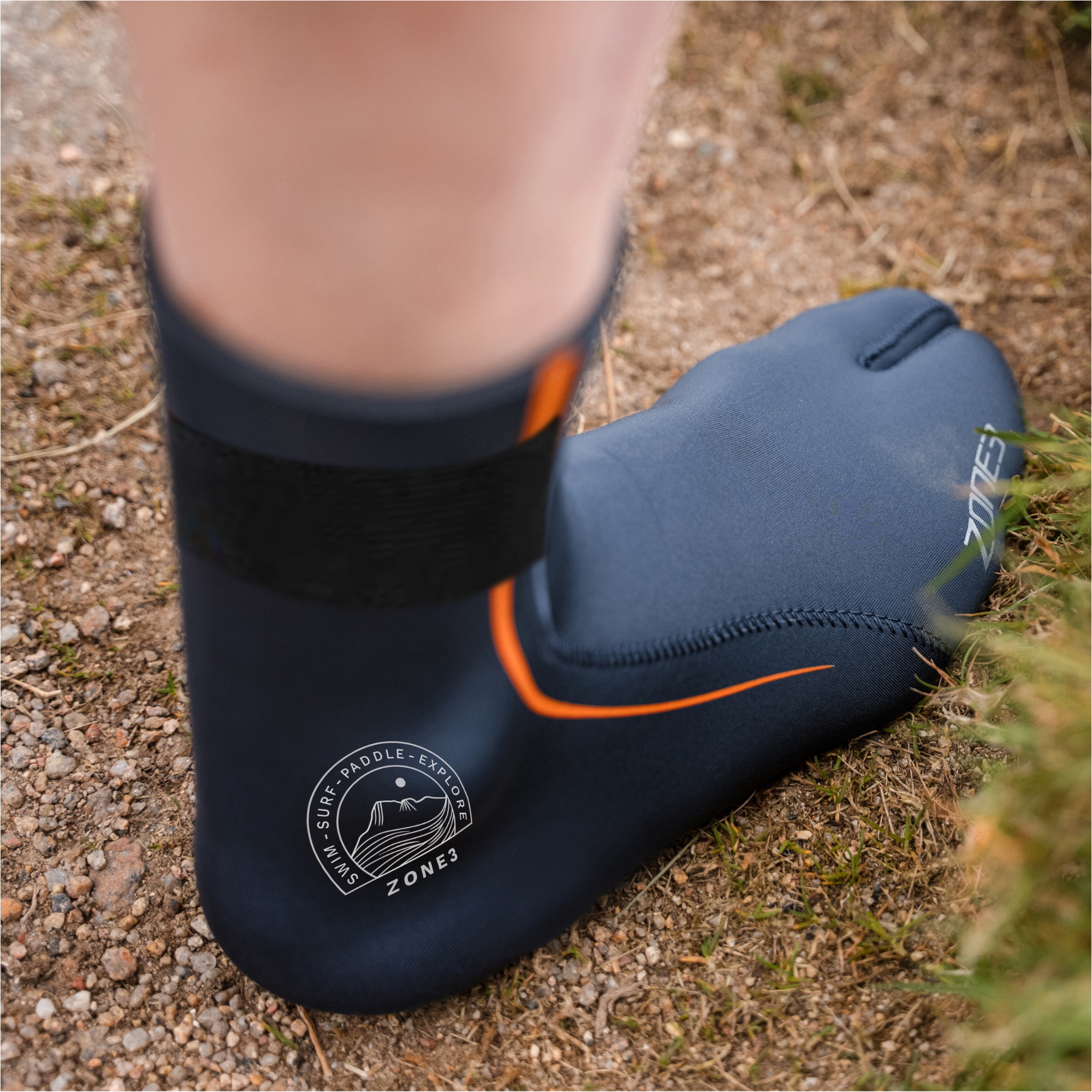 2026 ZONE3 Active-Flex 3mm Swim Sock NA25UAFSS104 - Grey / Orange